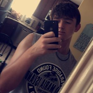 Meet your Posher, Ethan